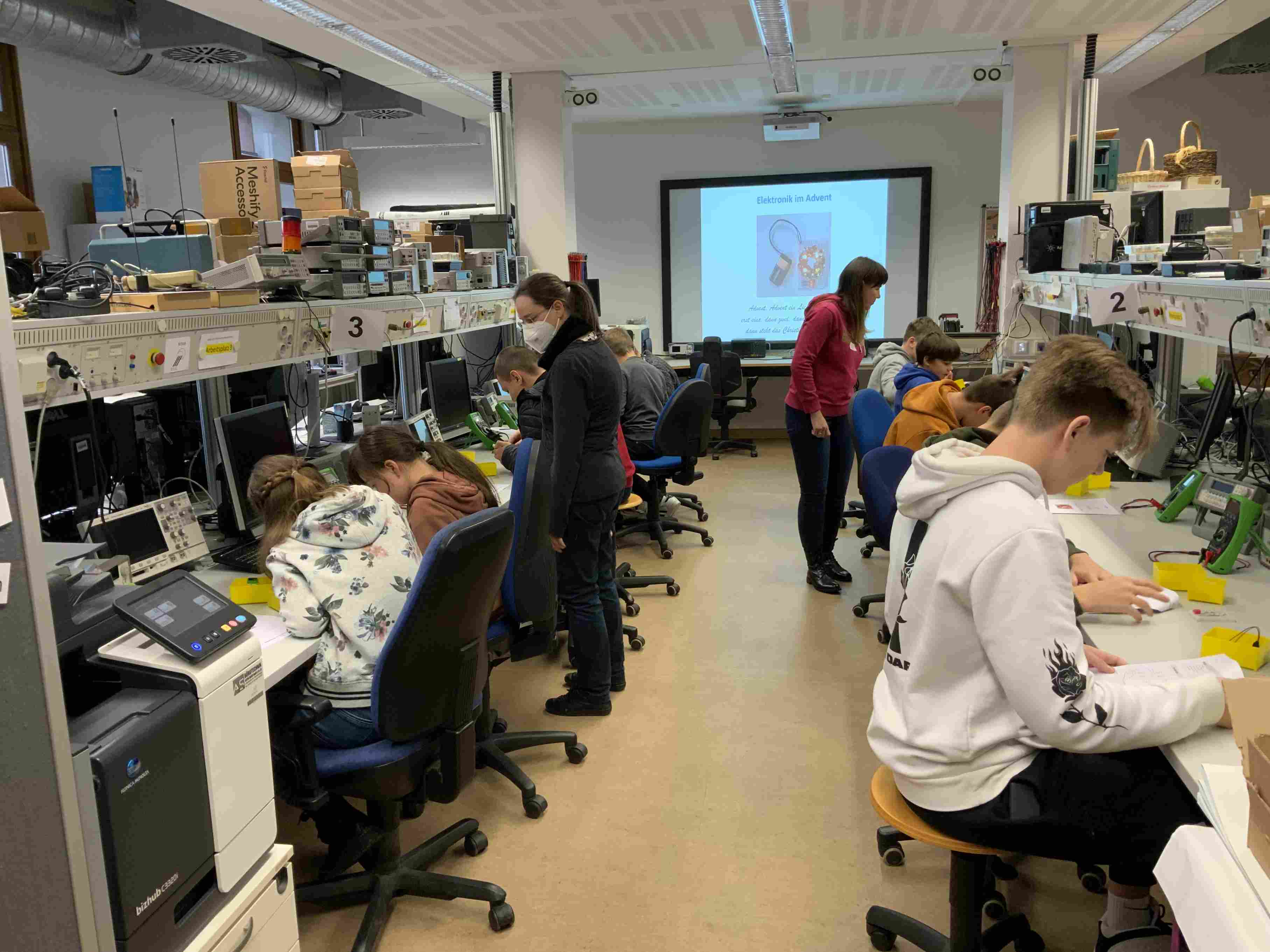 files/Fotos/Physik/Labortag/2.JPG