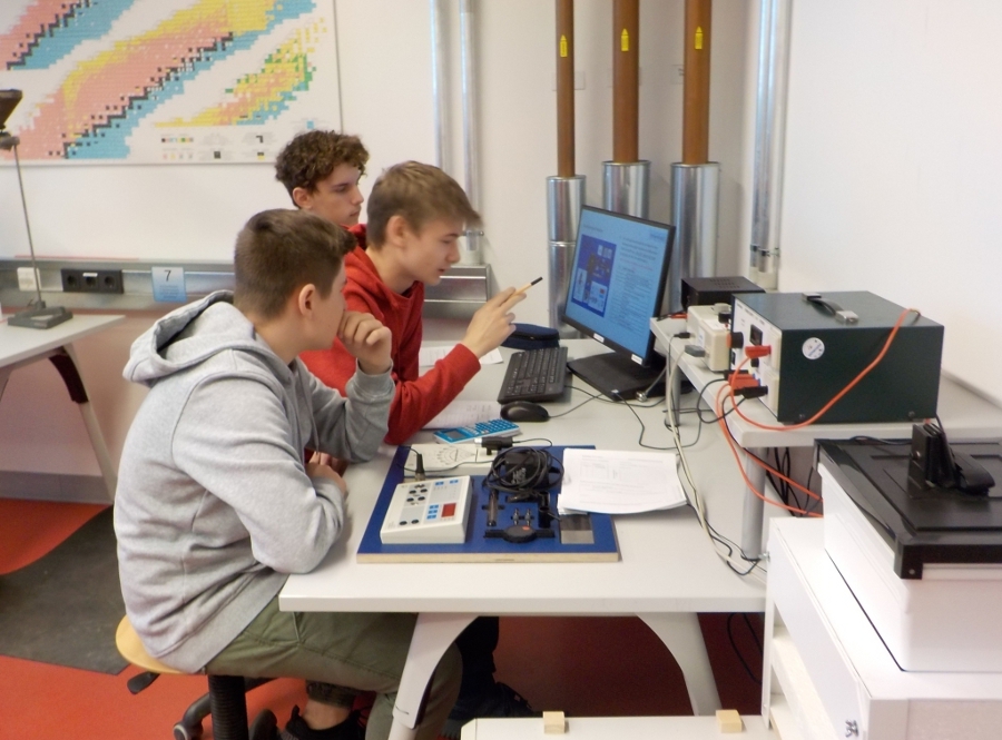 files/Fotos/Physik/Labortag/2.JPG