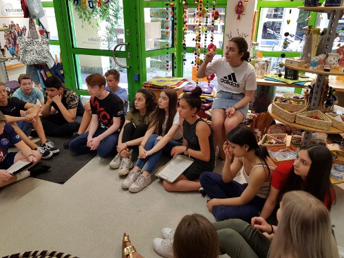 files/Fotos/Seminar/Erdkunde/2019_Weltladen/2.jpg